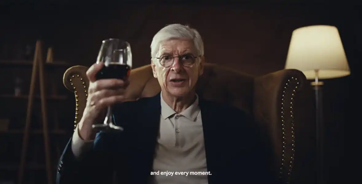 Arsene Wenger chúc mừng Arsenal vô địch